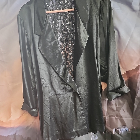 Elegant Black Women's Blazer - Picture 1 of 3